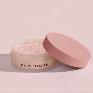 Dominique Smooth & Blur setting powder.
